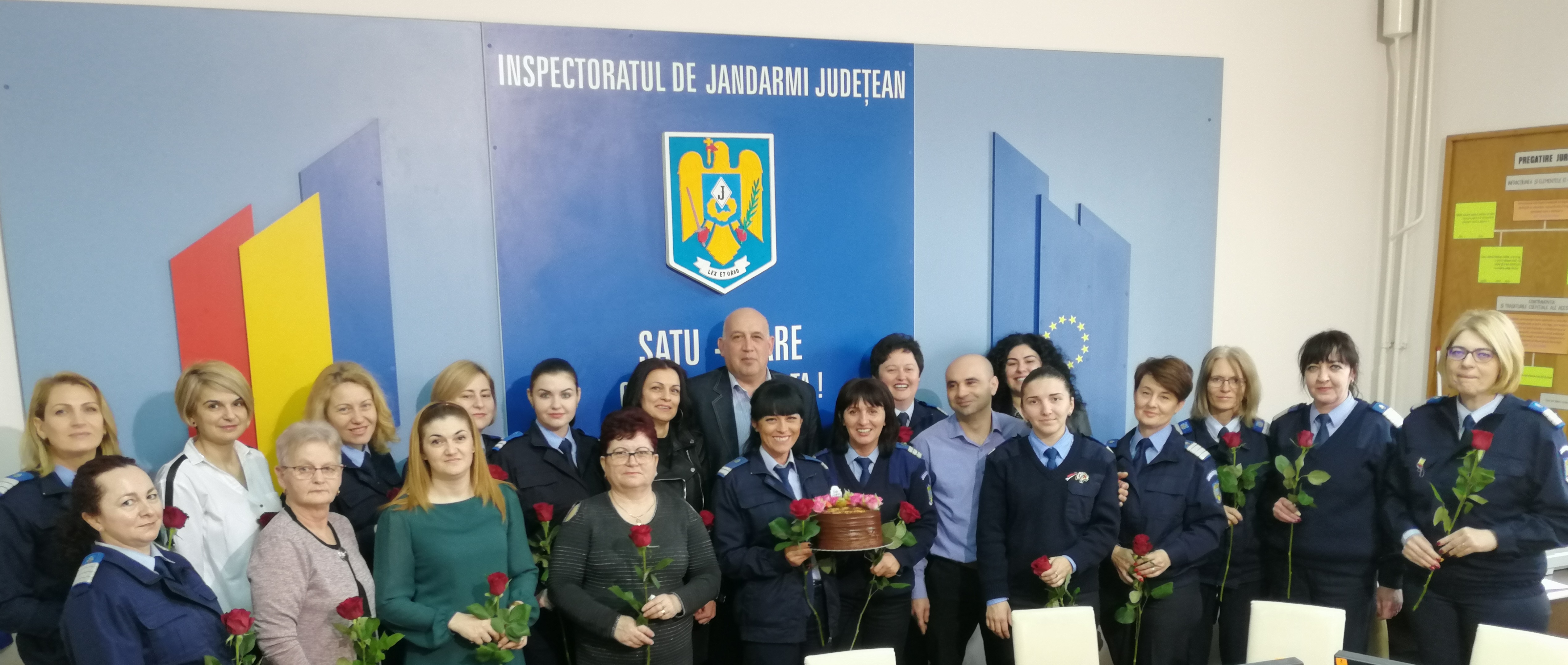 Zâmbete și flori, într-o zi specială