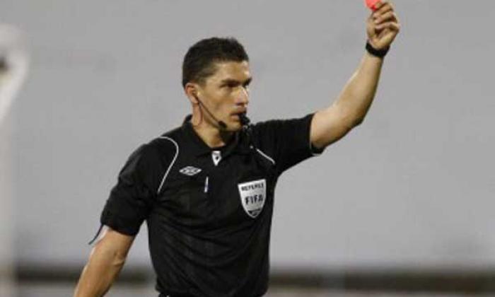 Kovacs Istvan arbitrează Celtic - Slavia Praga