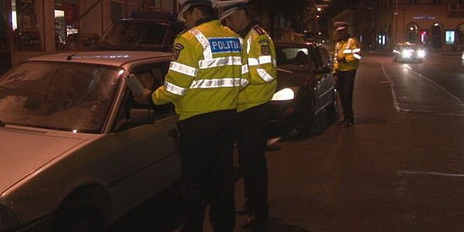 Oșeni iresponsabili, depistați în trafic