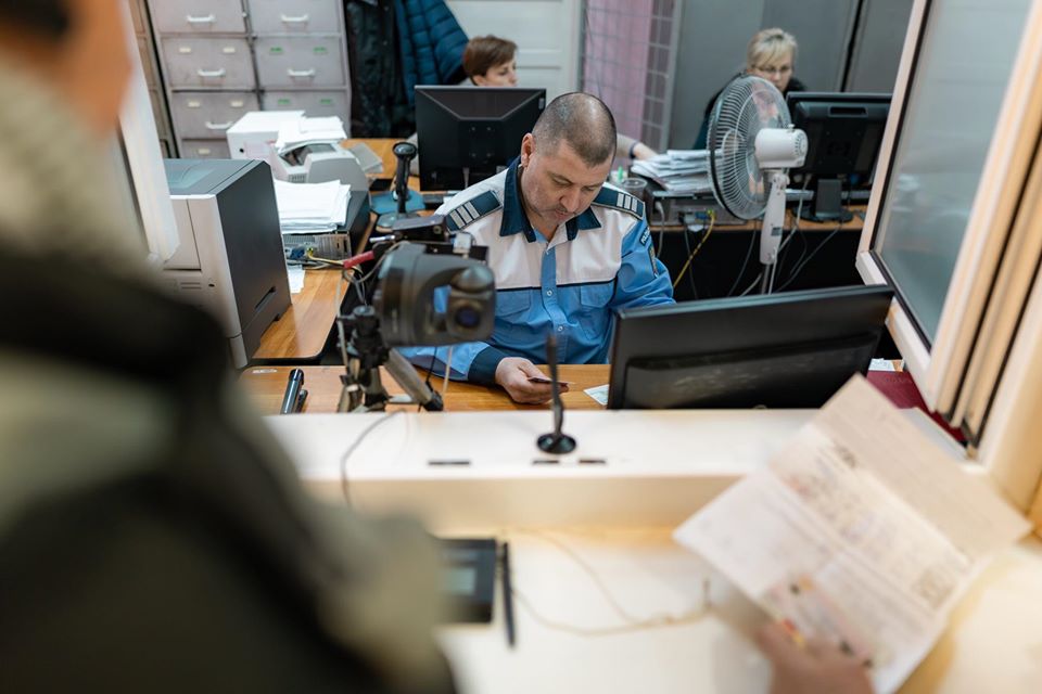 Se SUSPENDĂ activitatea la PERMISE. Activitate restrânsă la PAȘAPOARTE și ale instituții