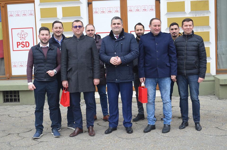 PSD Satu Mare a împărțit sătmărencelor mărțișoare