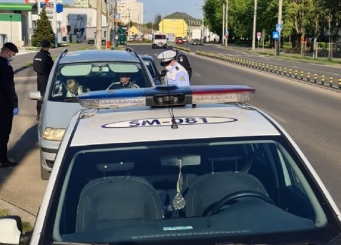 FOTO. Peste 70 de AMENZI date sătmărenilor care au ieșit la PLIMBARE  fără DECLARAȚIE