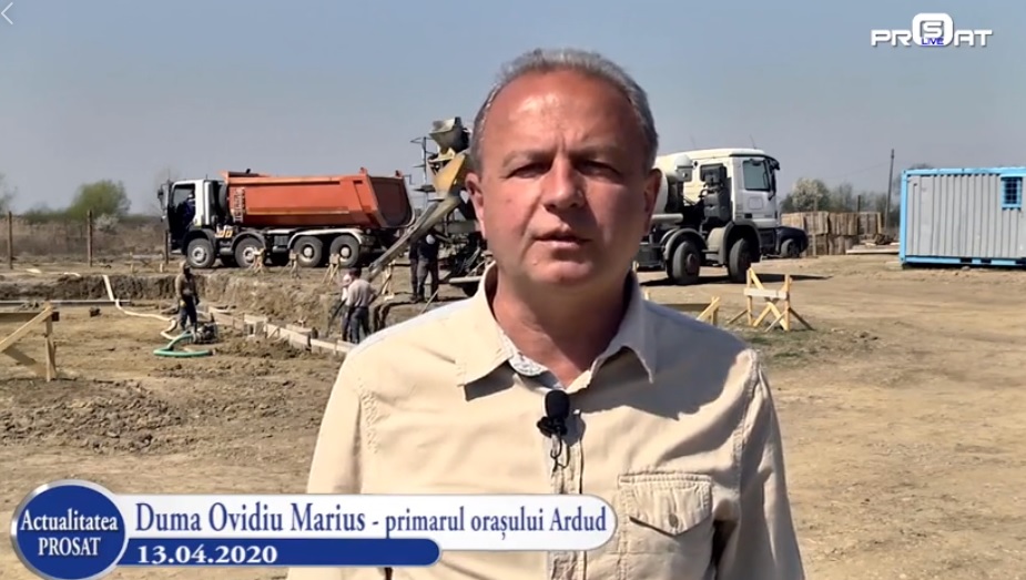 FOTO. Se LUCREAZĂ intens pe șantierul viitoarei SĂLI DE SPORT din Mădădas, orașul Ardud