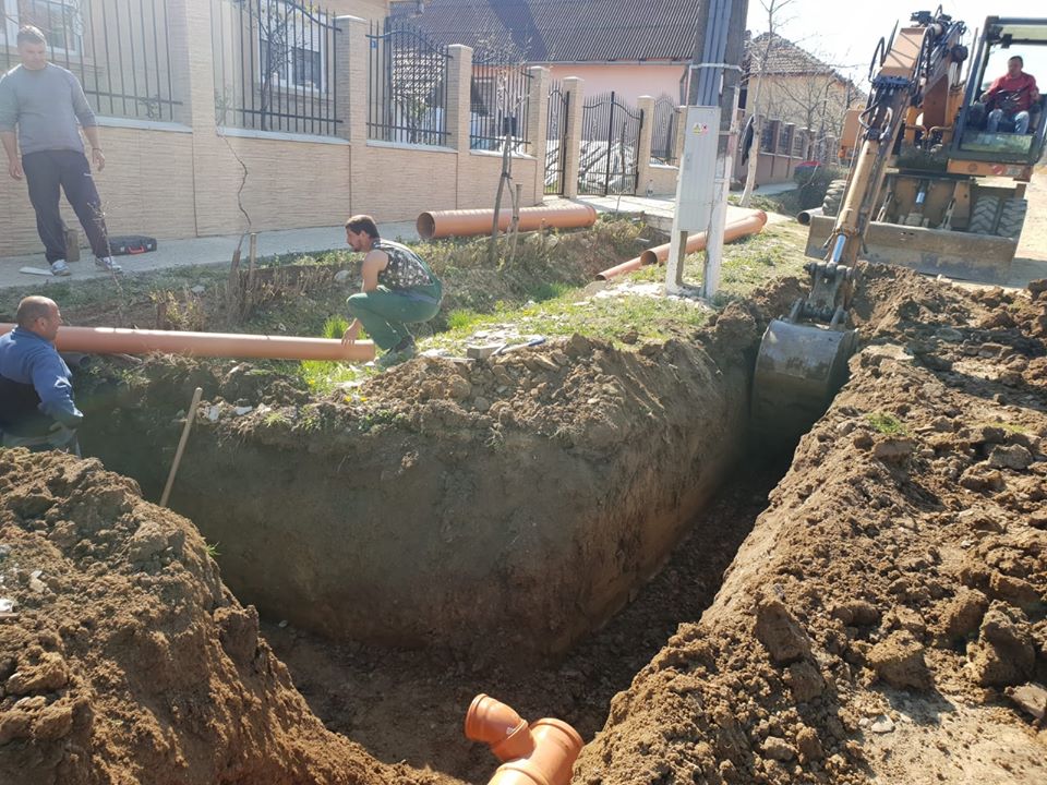 FOTOGALERIE. La Ardud, lucrările continuă, în ciuda pandemiei de coronavirus