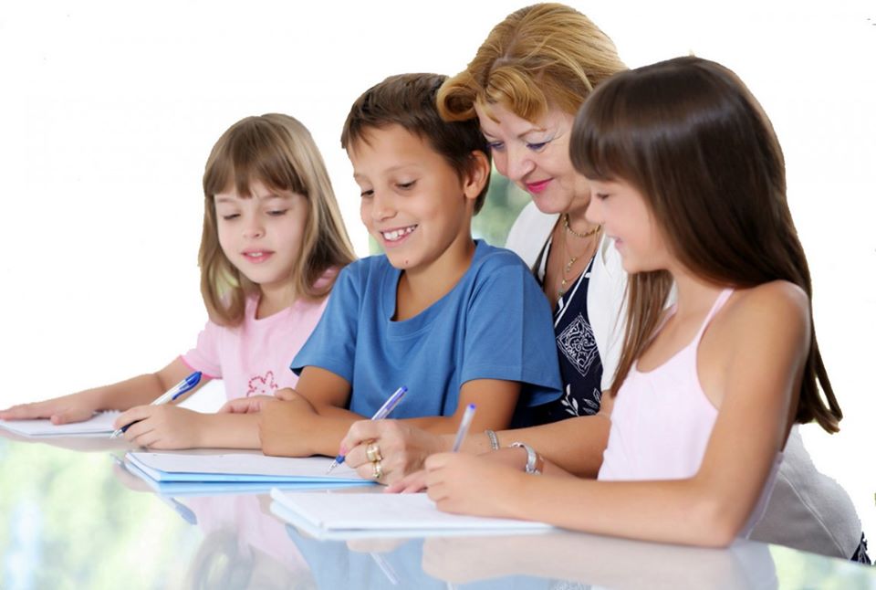 Se anunță shimbări în educație. Va fi problema abandonului școlar în mediul rural rezolvată?