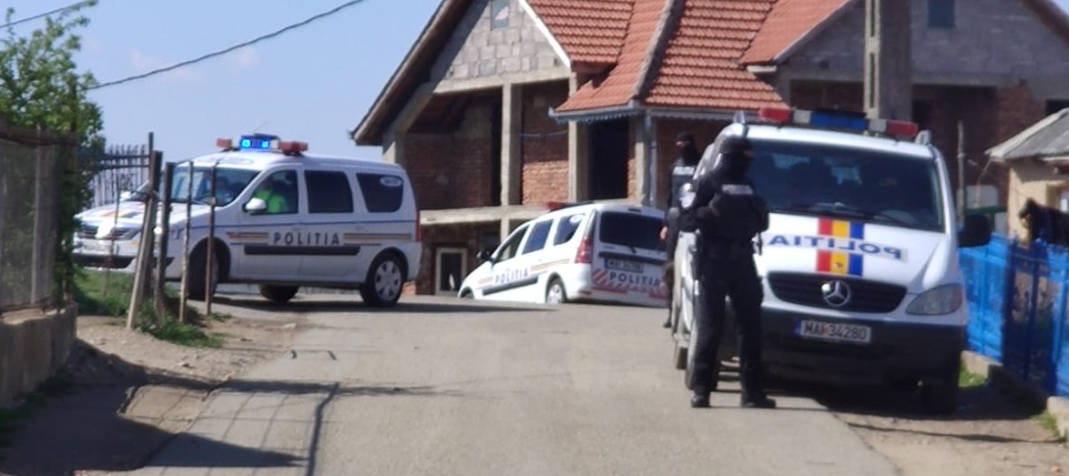 ANTIDROG. Traficant de ‘cristal’ prins în flagrant la Medieșu Aurit