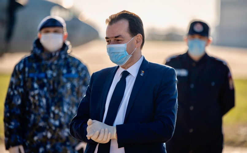 CU MASCĂ, FĂRĂ MASCĂ! Ludovic Orban anunță că statul va asigura materiale de protecție doar celor aflați în pragul sărăciei