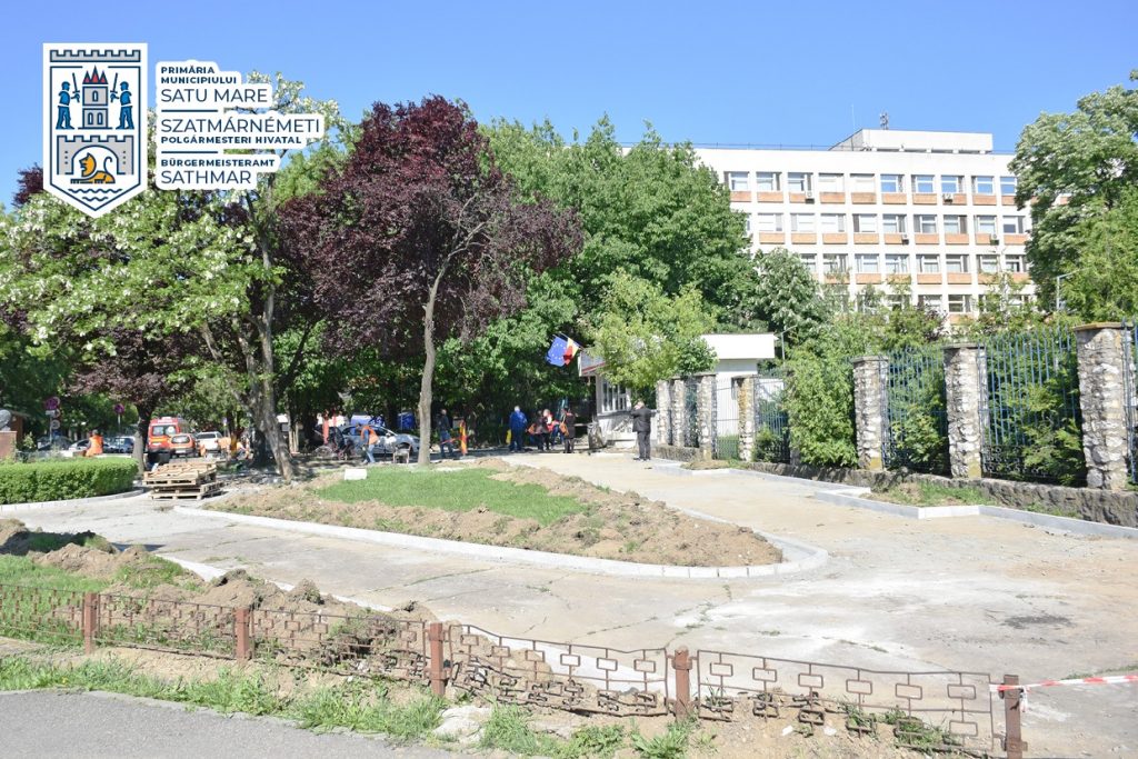 Parcul din zona Spitalului Județean Satu Mare a intrat în reabilitare