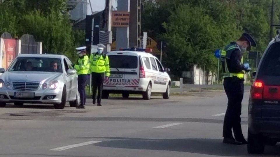 NEBUNIE. Alți patru INCONȘTIENȚI, prinși de polițiști. Vor plăti SCUMP isprava lor