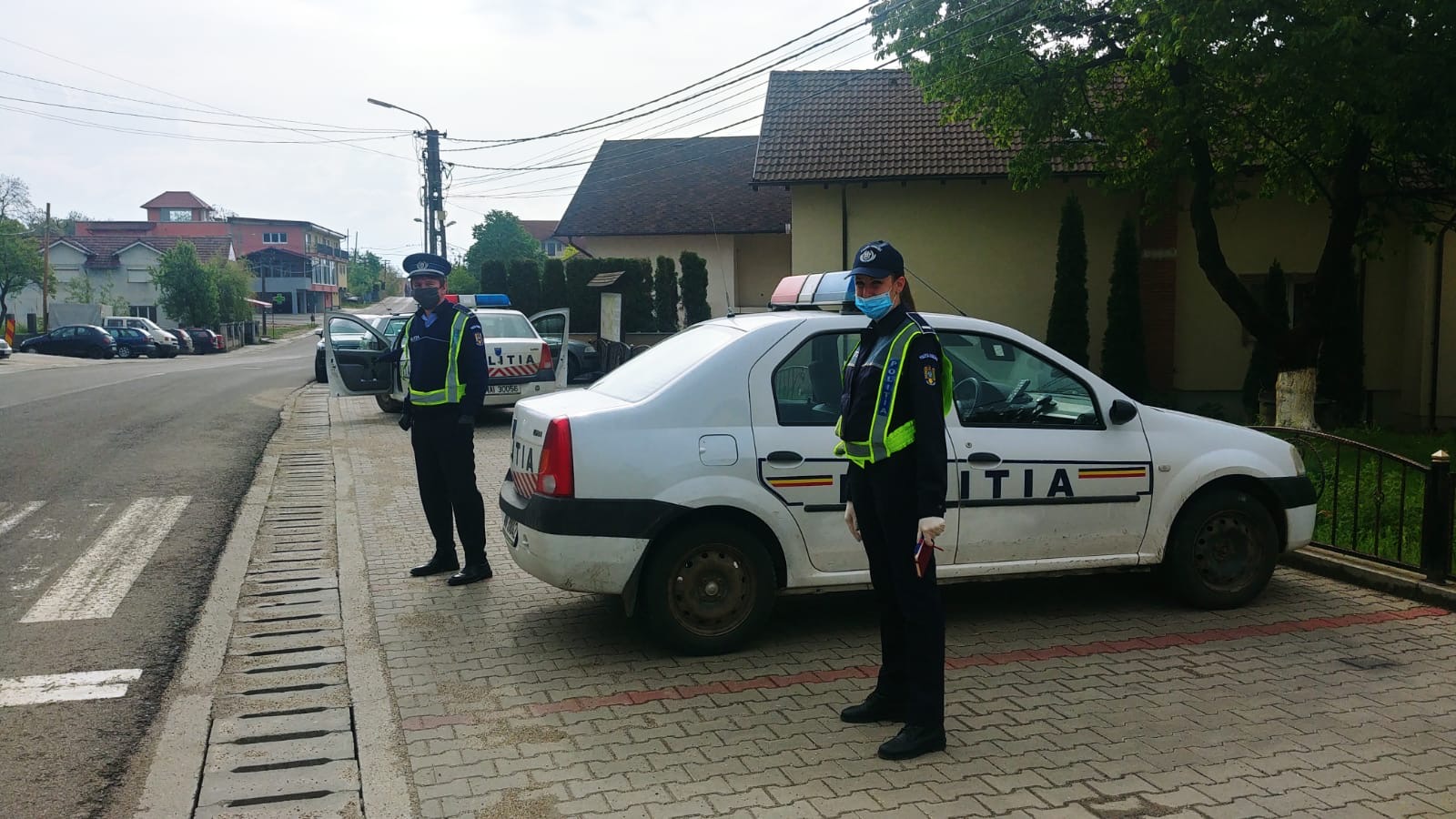 PANDEMIA  pe COMUNE!!! Vezi  AICI  cât de INFECTATĂ  e comuna ta