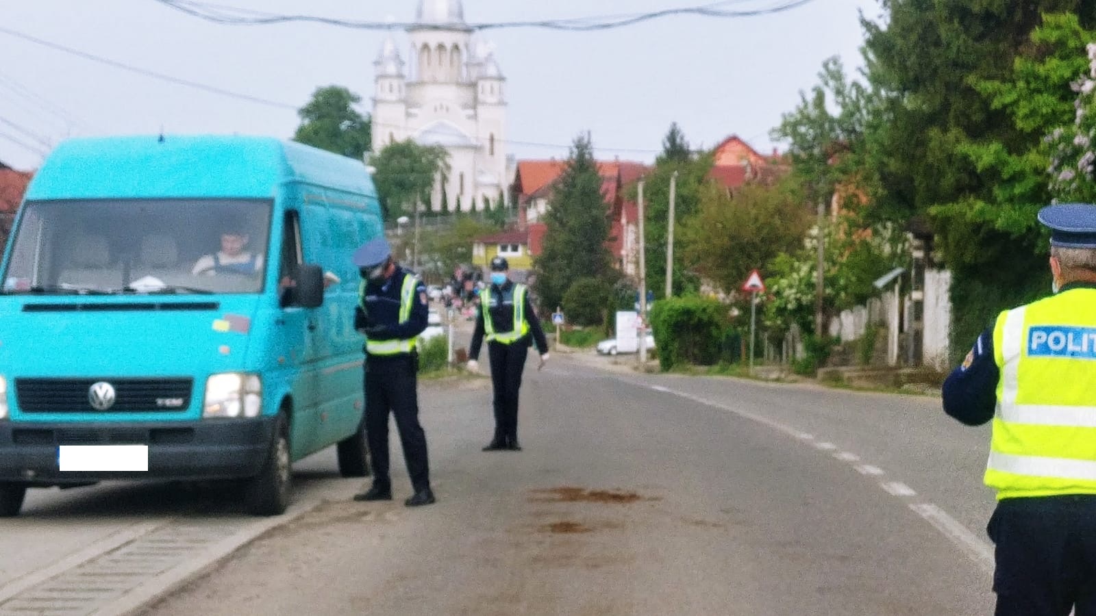 FOTOGALERIE. RAZIE  de PROPORȚII  a polițiștilor și jandarmilor în ȚARA OAȘULUI. Persoane LEGITIMATE, mașini CONTROLATE