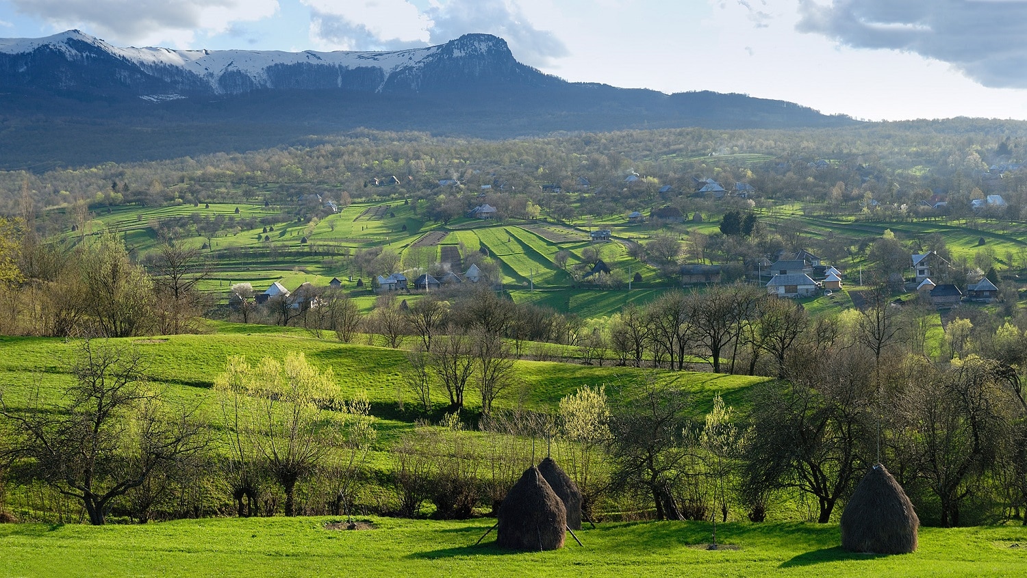 Breb, tărâmul magic din Maramureş. Aflat în patrimoniul UNESCO, este considerat unul dintre cele mai frumoase sate din România