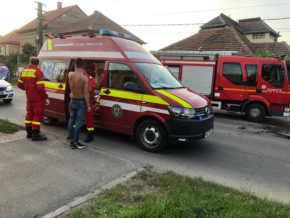 FOTO. ACCIDENT GRAV la Satu Mare. Cinci VICTIME, trei mașini IMPLICATE