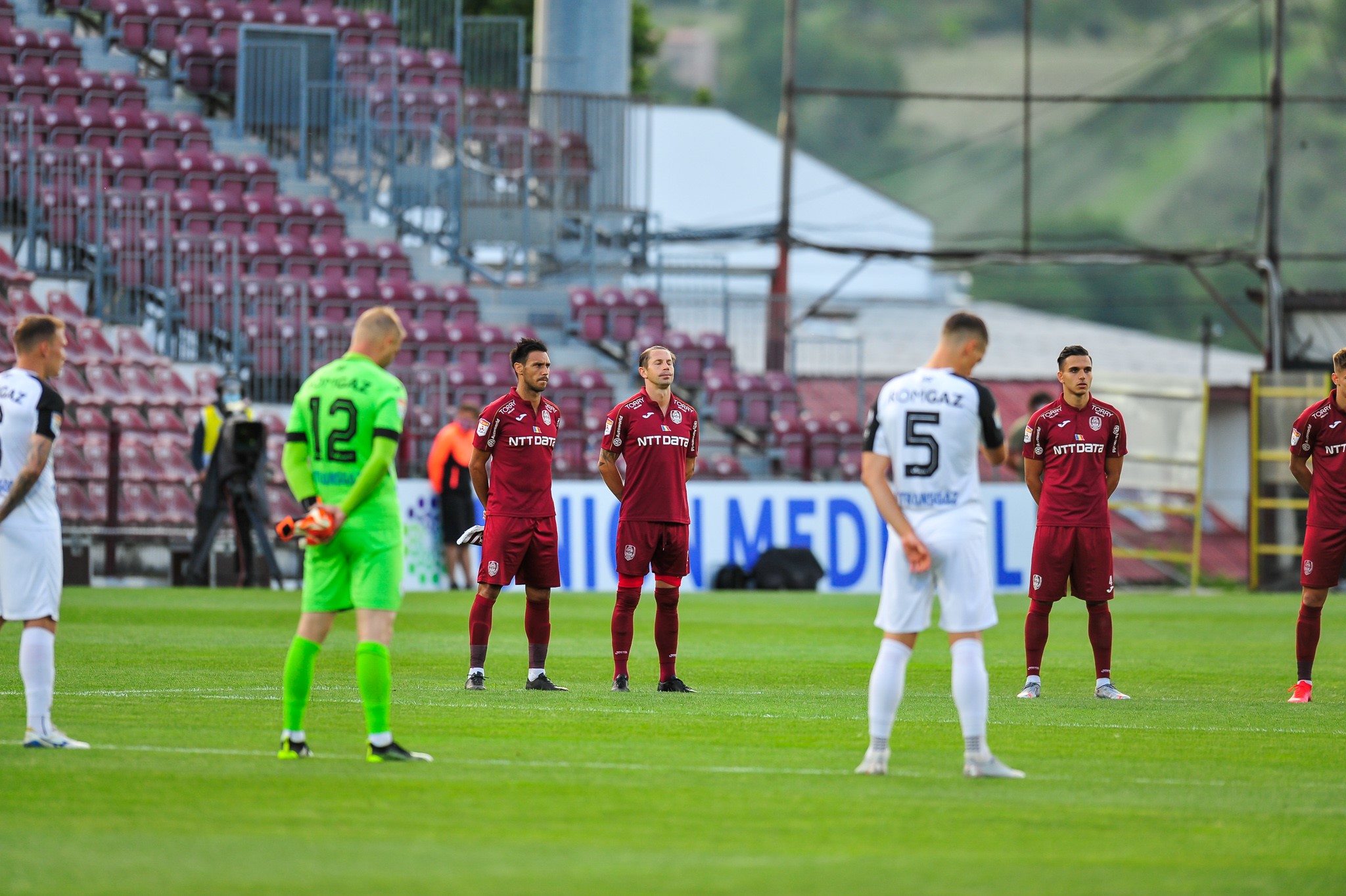 Liga 1  /  CFR Cluj ajunge la zece cazuri de Covid-19