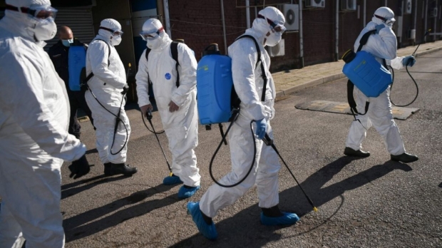 Guvernul ia în calcul revenirea la starea de urgenţă. SURSE