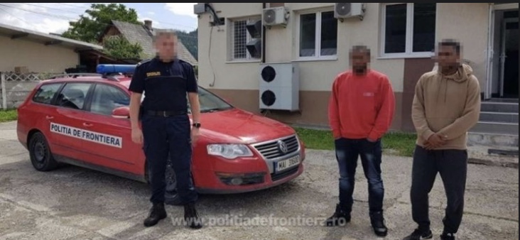 Tineri nigerieni la plimbare prin Foieni