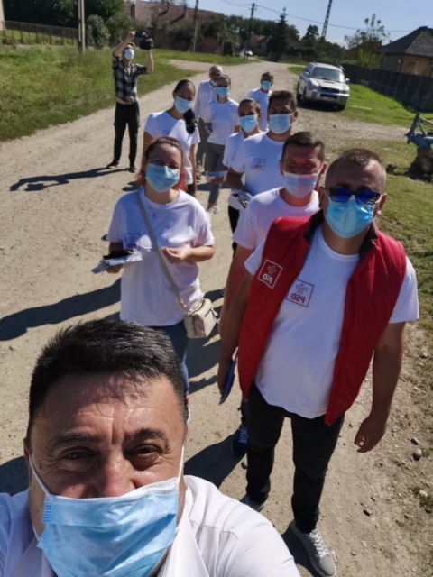 Echipa PSD în campanie din casă în casă