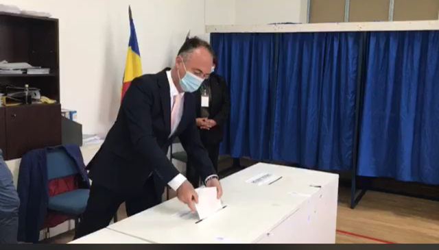 Cosmin Rațiu: "Am votat pentru copiii și tinerii noștri, ca aceștia să vină cu plăcere în Satu Mare