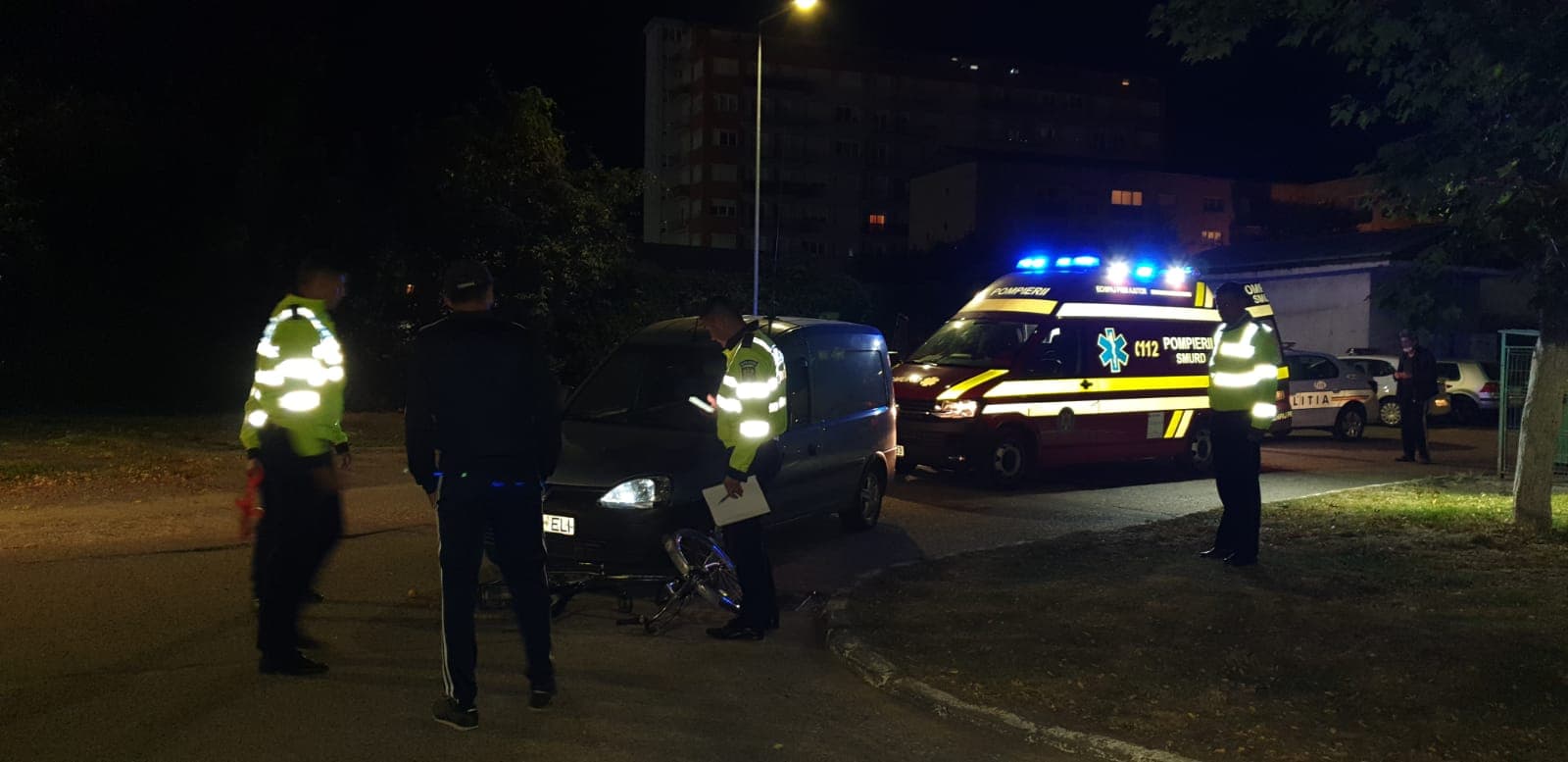 FOTO. ACCIDENT GRAV la Satu Mare. VICTIMA a ajuns la URGENȚE