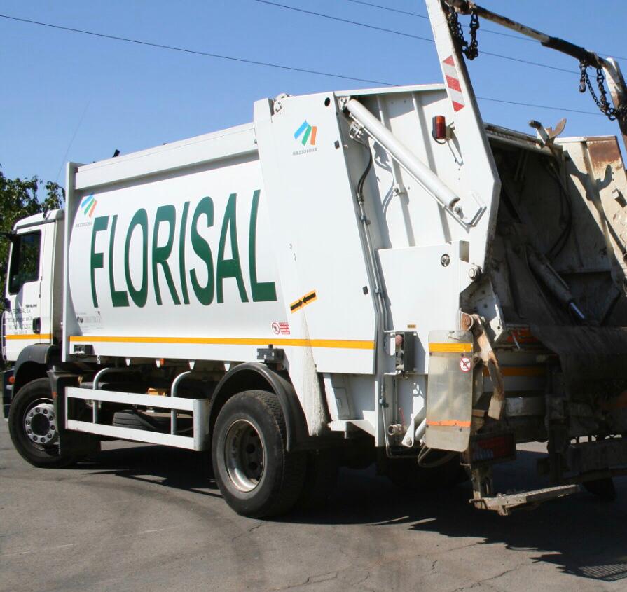 Grevă la Florisal: Gunoaiele rămân neridicate în Satu Mare. Angajații cer salarii mai mari