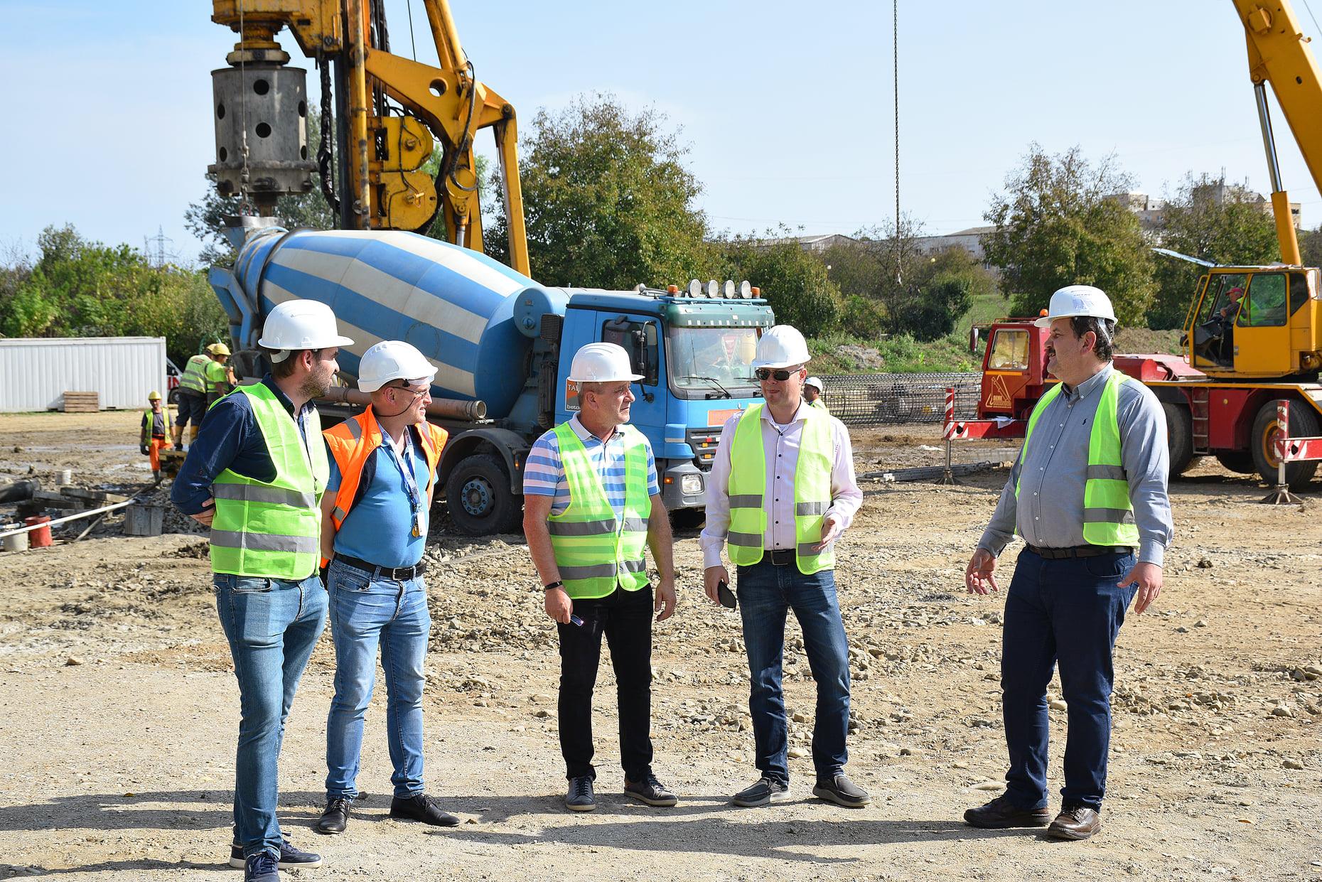 Se lucrează în ritm alert la al treilea pod