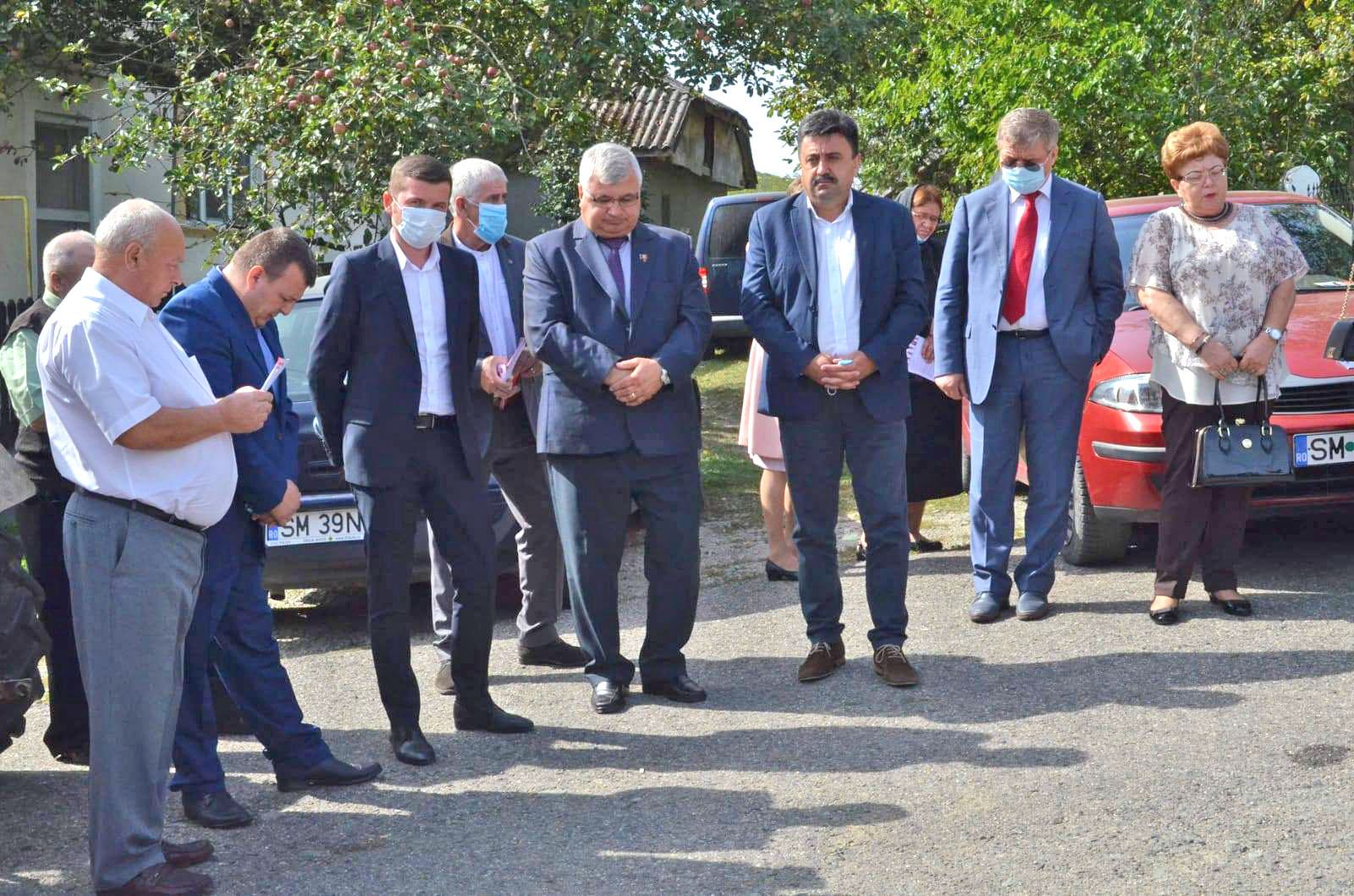 Radu Roca, printre credincioșii din Poiana Codrului