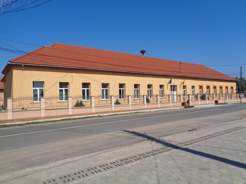 Școlile din comuna Vetiș - pregătite pentru începerea anului școlar
