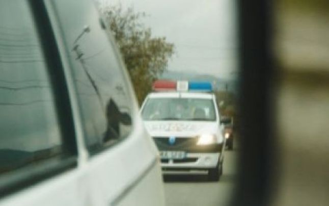 Urmărit de poliție s-a ascuns într-o pădure
