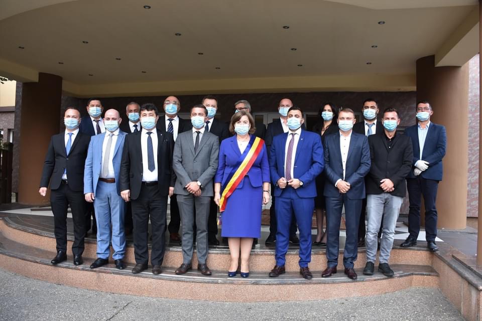 Depunere jurământ. Aurelia Fedorca oficial la  al treilea mandat ca primar al orașului Negrești Oaș. Aceasta a mulțumit negreștenilor care prin vot au decis că  trebuie să continue pe drumul dezvoltării