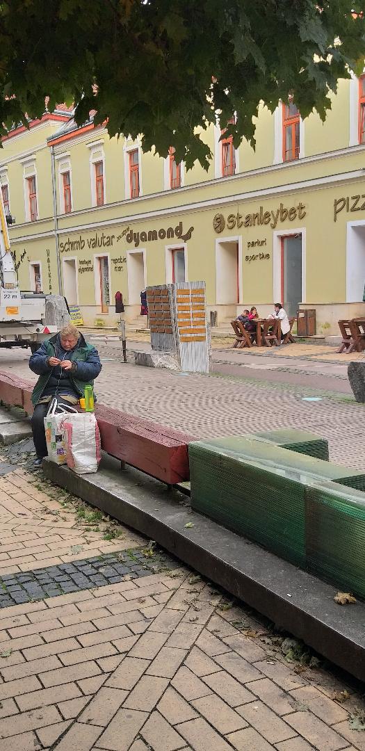Cu mască.. şi fără mască