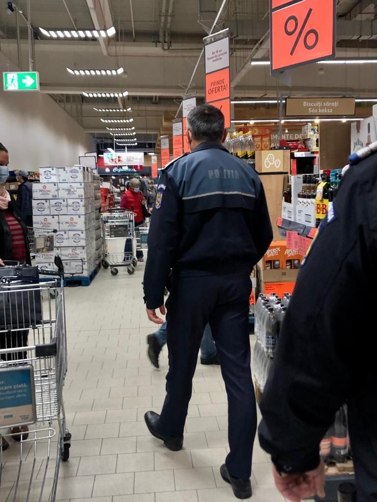 Polițiștii și jandarmii continuă raziile anti- coronavirus