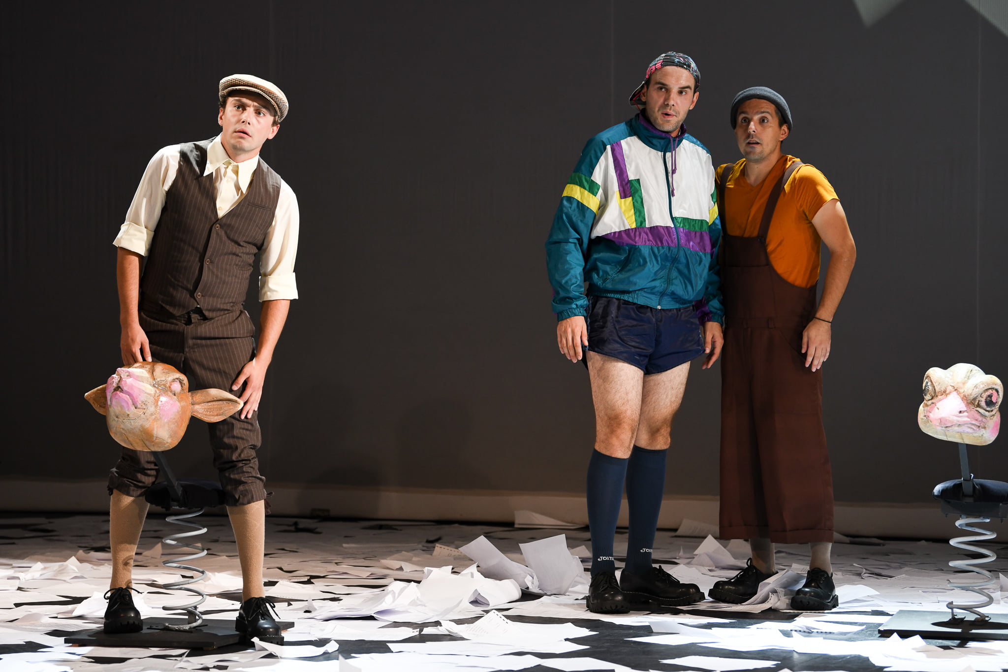 Spectacole suspendate  la Teatrul de Nord