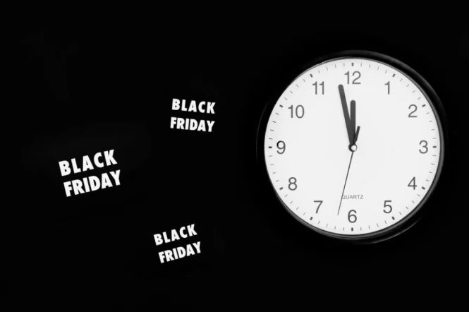Cum ne ferim de reducerile false de Black Friday?