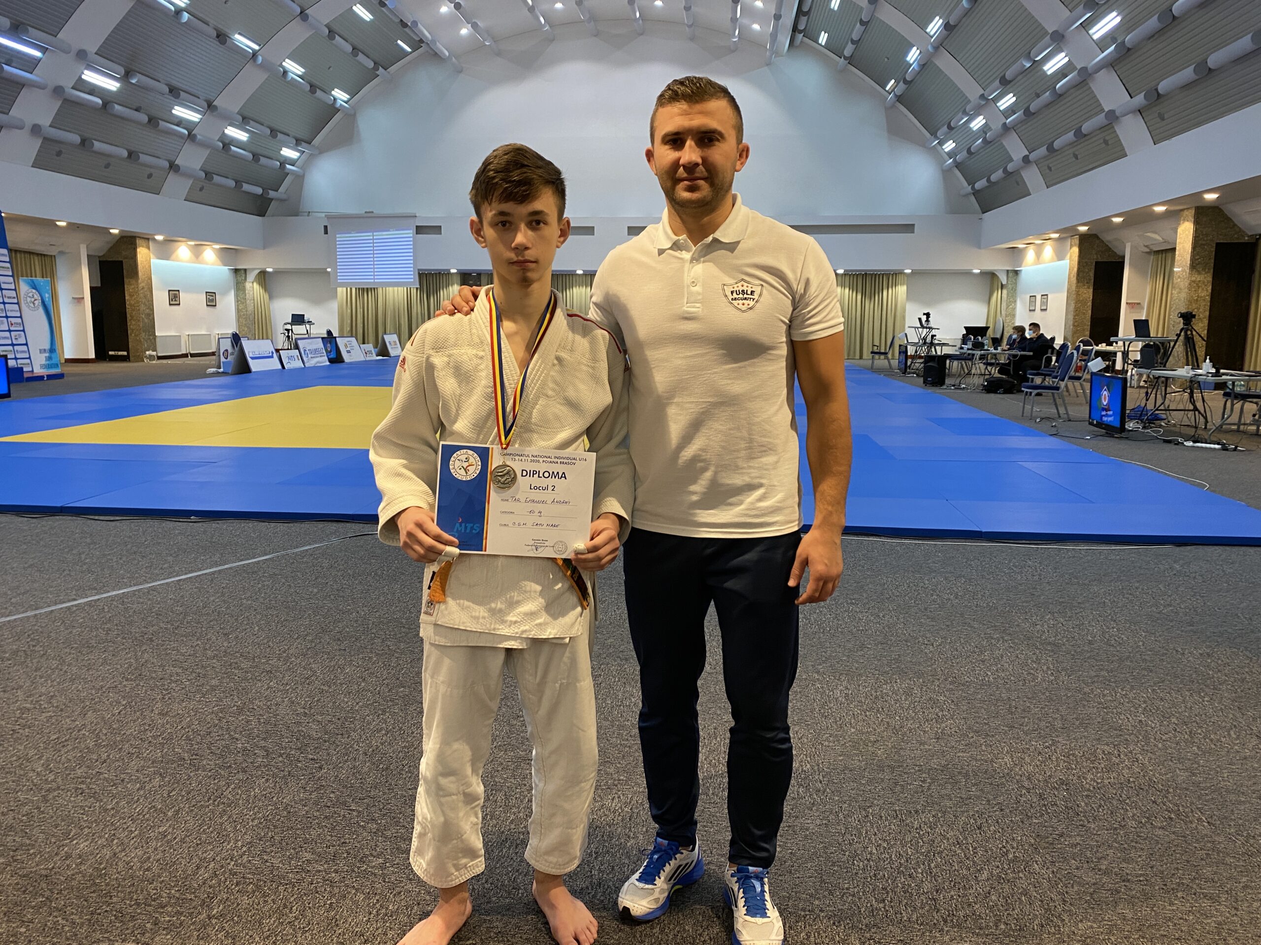 Argint pentru Tar Emanuel  la Naționalele U 16