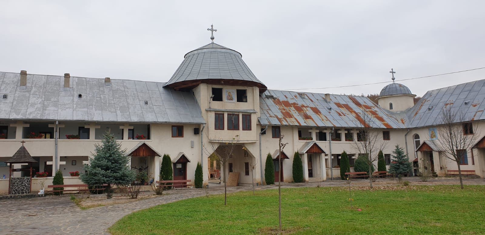 Mănăstirea Portărița, lăcașul de suflet din Oșenime