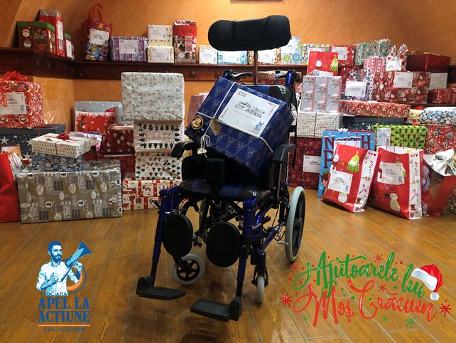 Ajutoarele lui Moș Crăciun ajung și în acest an la copiii nevoiași din Satu Mare! 