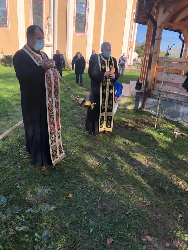 FOTOGALERIE. Omul de cultură și profesorul Teodor Curpaș, condus astăzi pe ultimul drum