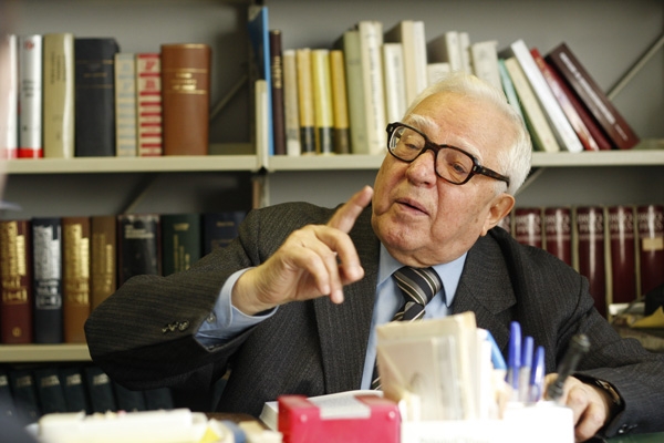 In memoriam: Academicianul Gabriel Ștrempel, sătmăreanul care și-a dedicat viața studierii istoriei culturii românești