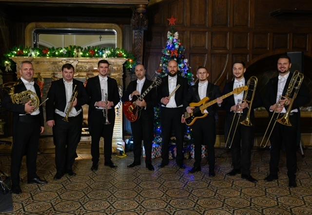Un „Crăciun la Castel” ne propune Classic Brass &amp; More - Filarmonica Dinu Lipatti