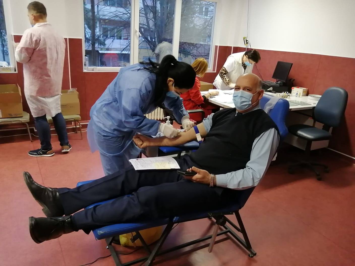 FOTOGALERIE. Jandarmii sătmăreni au donat SÂNGE  pentru o cauză nobilă