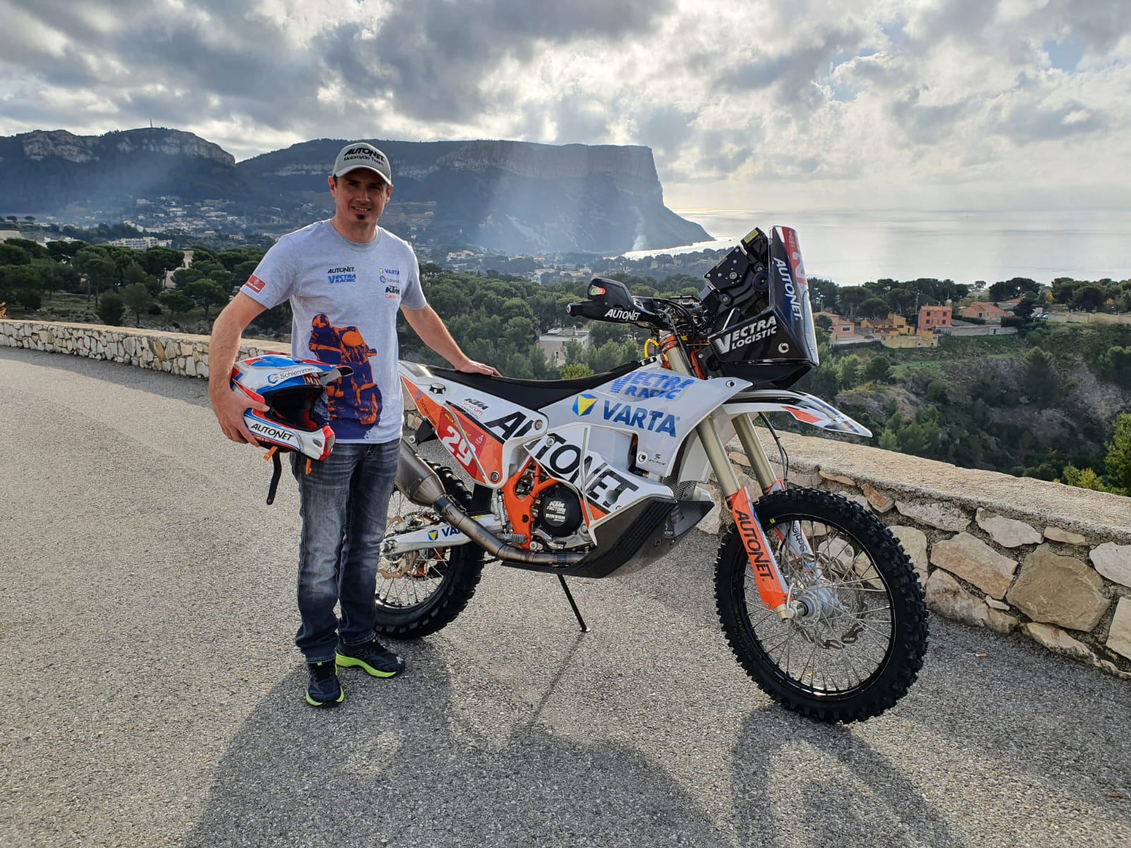 ” OMUL - LEGENDĂ” : Mani Gyenes , pregătit pentru un nou start la Raliul DAKAR!