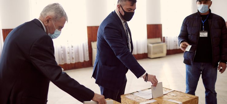 Adrian Ștef: ”Avem șansa acum să votăm pentru a ieși din criză”