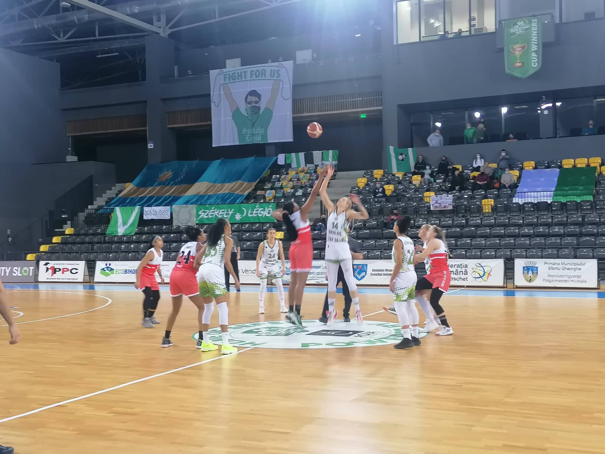 Păcat de sfertul trei....Sepsi Sfântu Gheorghe- CSM SATU MARE 80-69! Trupa lui Miguel Lopez fără patru jucătoare importante în derby!