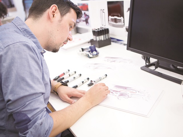 MÂNDRIE pentru SĂTMĂRENI. Cea mai SPECTACULOASĂ mașină DACIA, CREATĂ de un SĂTMĂREAN