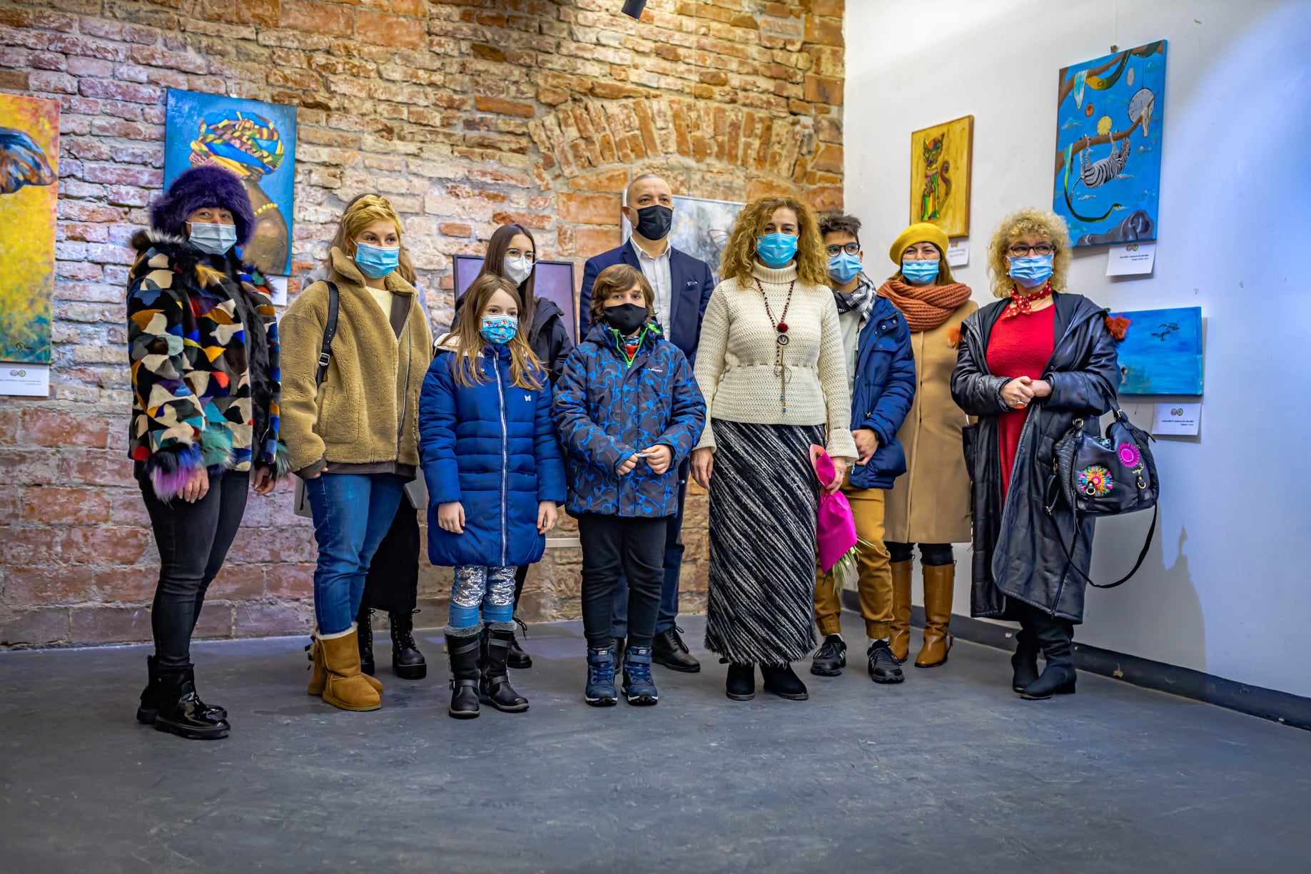 „CĂLĂUZA” - Expoziția cursanților Școlii de Arte coordonați de prof. Cristina Busuioc