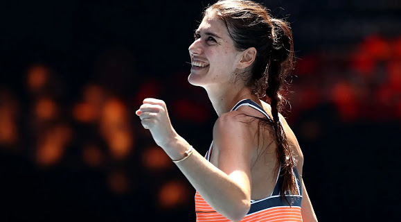 Vara australiană: Frumoasă, deșteaptă, valoroasă și cât mai târziu acasă - Sorana Cîrstea