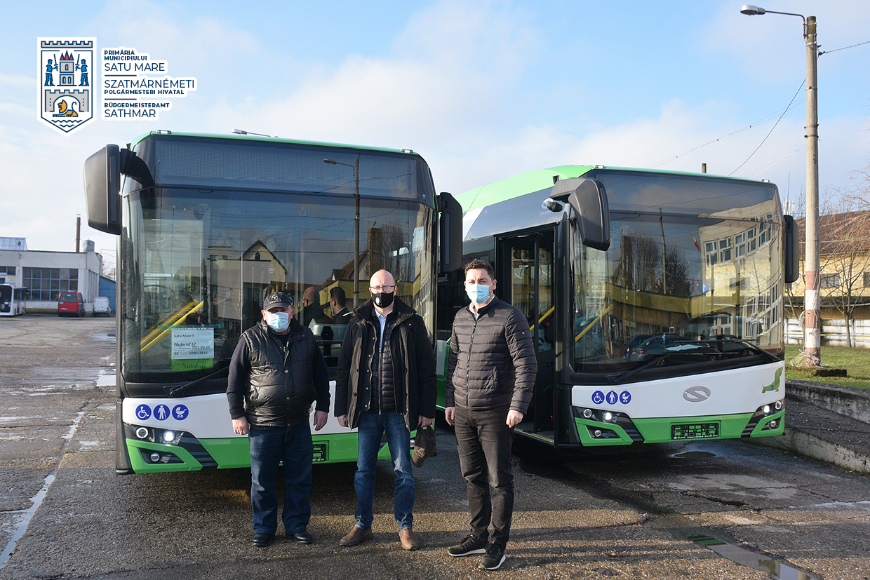 NOUTATE. Alte două autobuze hibrid au ajuns la Satu Mare