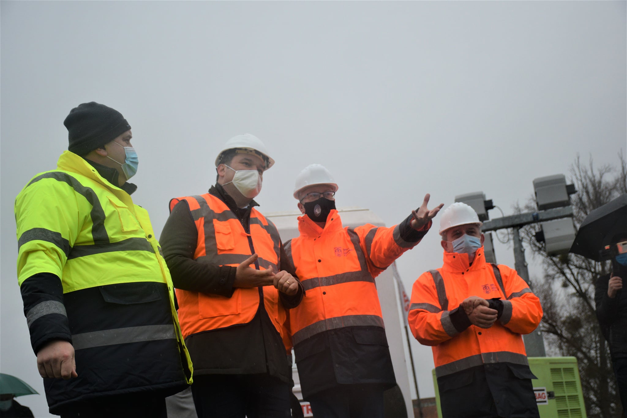 FOTOGALERIE. Ministrul Dezvoltării, în vizită pe șantierul celui de-al treilea pod de la Satu Mare