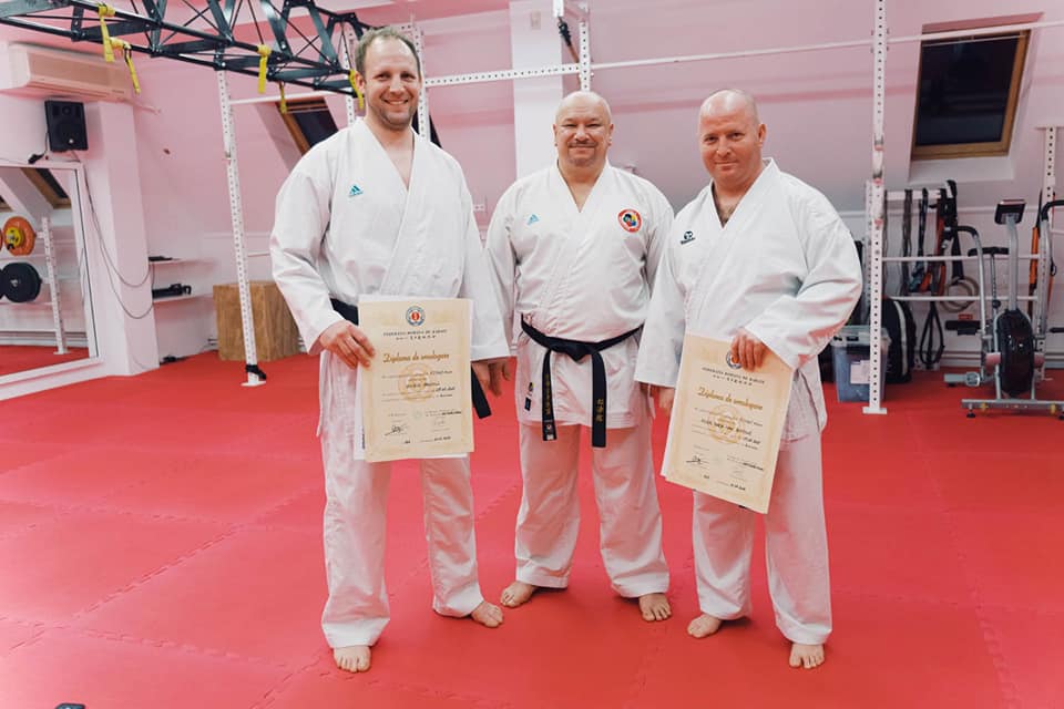 Karateka sătmăreni, la ora examenului pentru centura neagră!