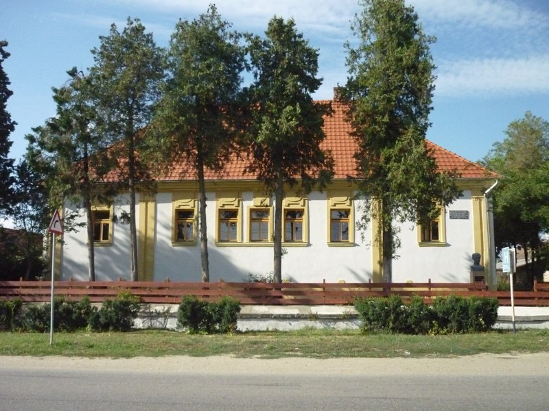 Povestea Conacului Darvai